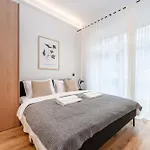 Newly Furnished Town Hall By Reside Baltic Apartamento
