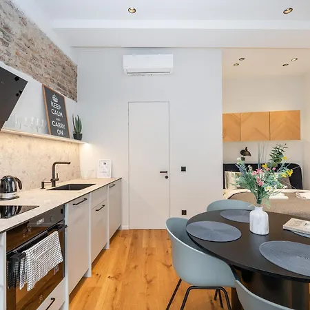 Newly Furnished Town Hall By Reside Baltic *