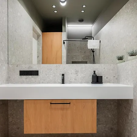 Newly Furnished Town Hall By Reside Baltic Vilnius