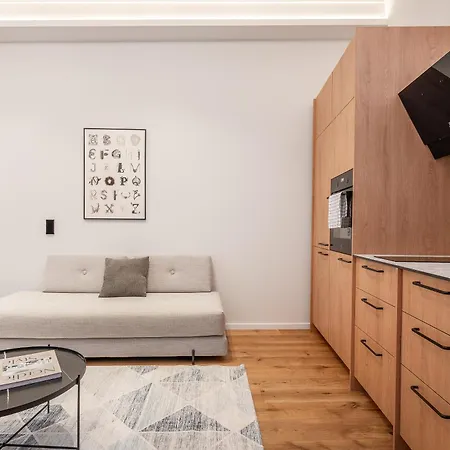 Appartamento Newly Furnished Town Hall By Reside Baltic *