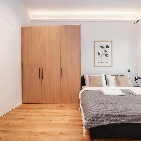 Newly Furnished Town Hall By Reside Baltic * Vilnius