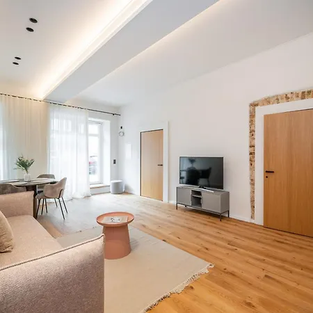 Appartamento Newly Furnished Town Hall By Reside Baltic