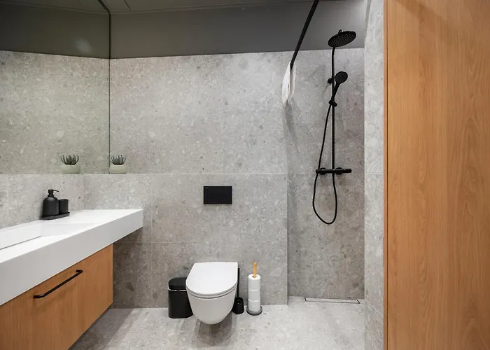 Newly Furnished Town Hall By Reside Baltic アパート