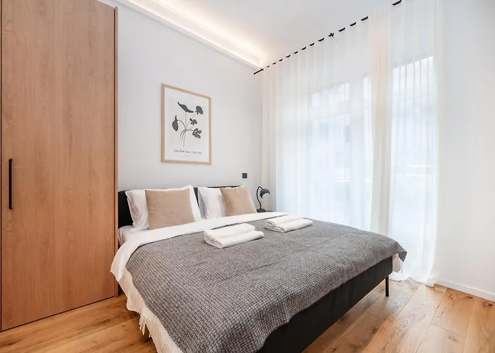 Newly Furnished Town Hall By Reside Baltic Apartman