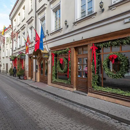 Апартаменты Newly Furnished Town Hall By Reside Baltic Вильнюс