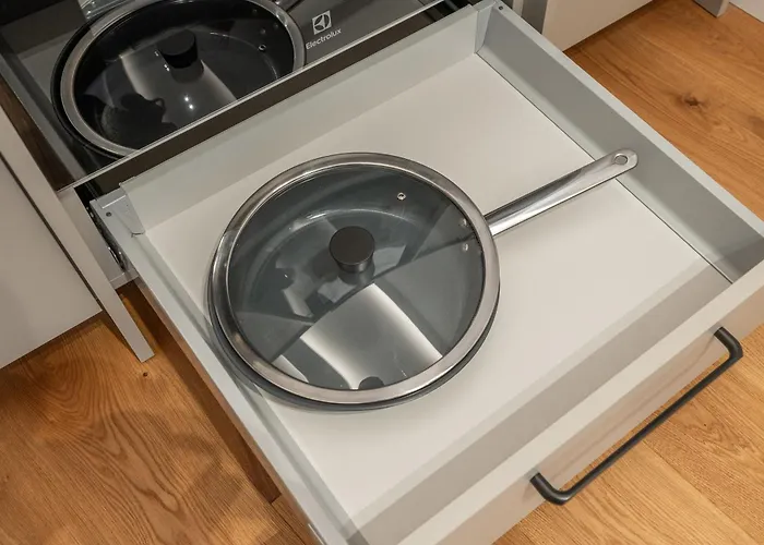 Newly Furnished Town Hall By Reside Baltic Apartmán *